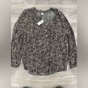 Old navy animal print blouse